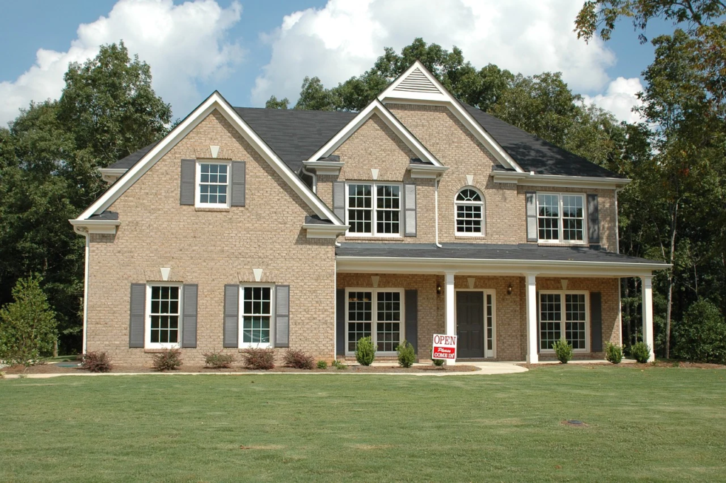 Fees That Might Be Associated With a Home Sale